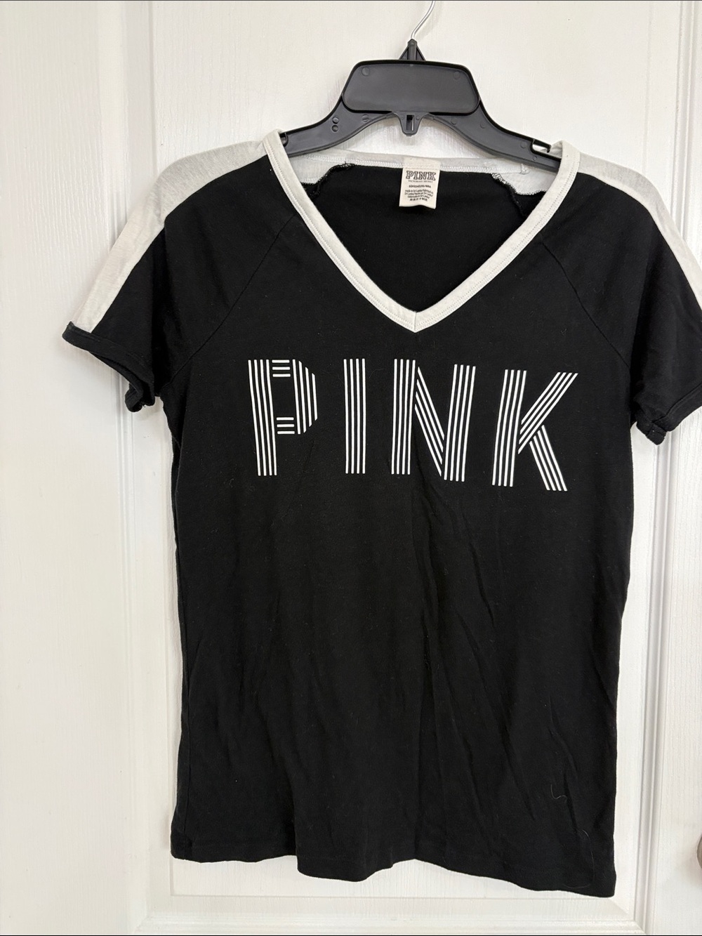 PINK Victoria's Secret V-Neck Tee - Picture 2 of 5